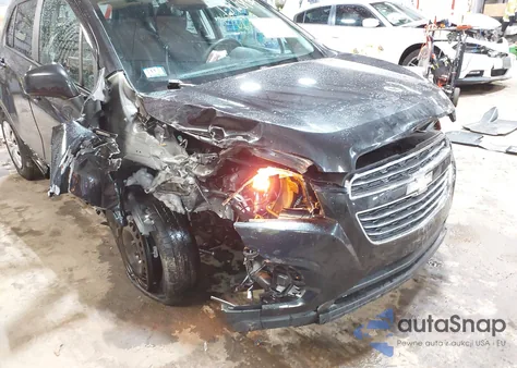 2015 Chevrolet Trax 1Ls z USA, uszkodzony, nr VIN KL7CJKSB9FB088139